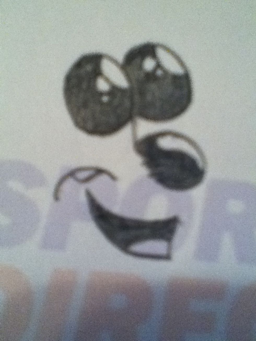 Colour the mouth and add the cheeck... Remember reflection!