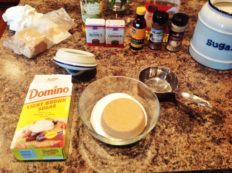 Combine 1 cup of sugar, with 1 cup of brown sugar into a bowl.
