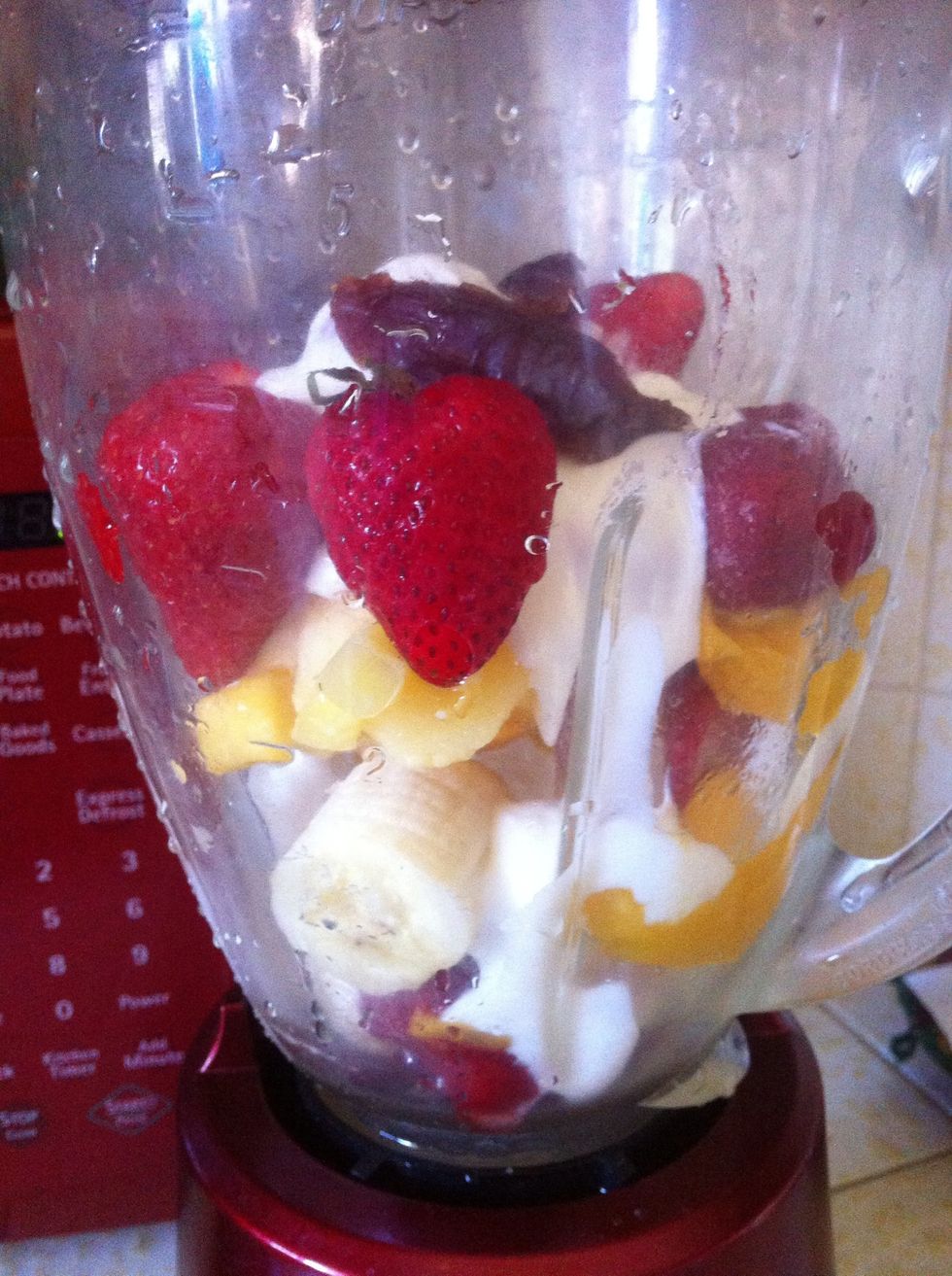 Combine all ingredient and blend smoothly.