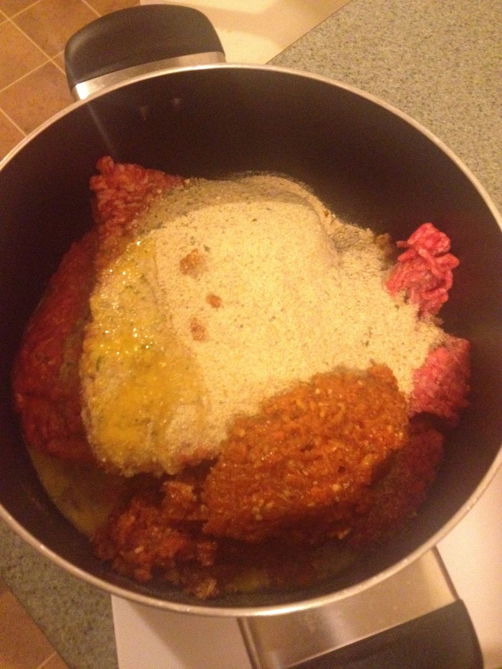 Combine all the ingredients in a mixing bowl