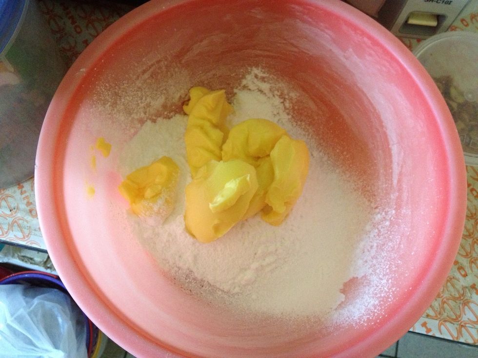 Combine butter and the icing sugar. Beat until creamy but not too long. We do not want this biscuit to expand when baking later. U can use spatula to mix. I use mixer to save time n energy.