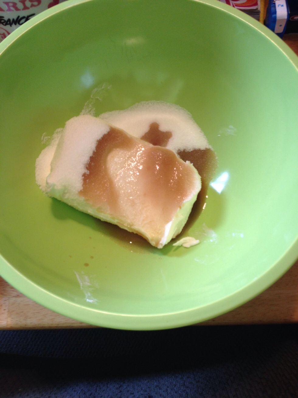 Combine cream cheese, sugar, and vanilla.