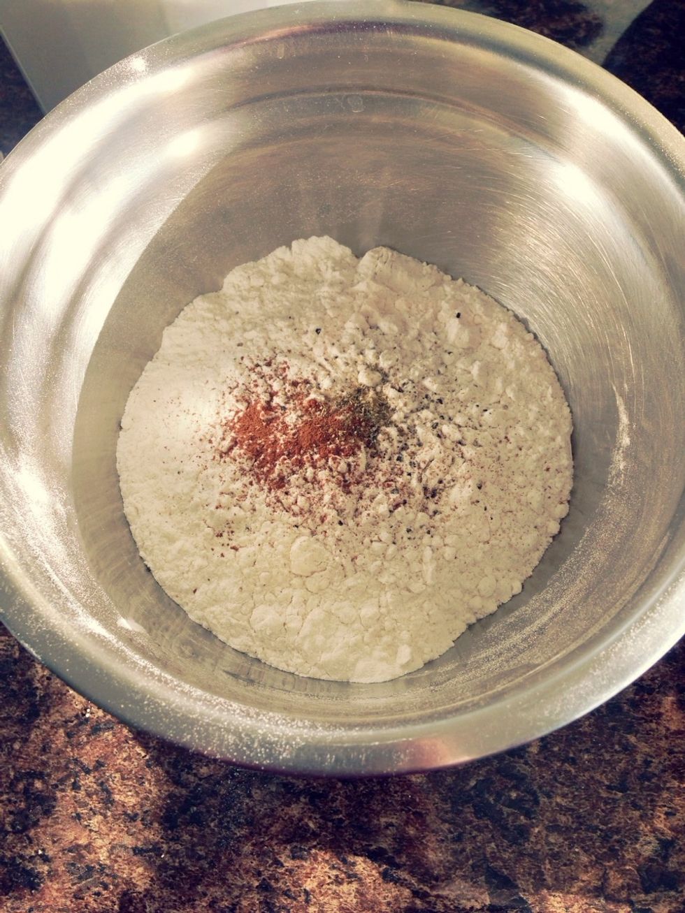 Combine flour and spices (next 5 ingredients), stirring well with a whisk.