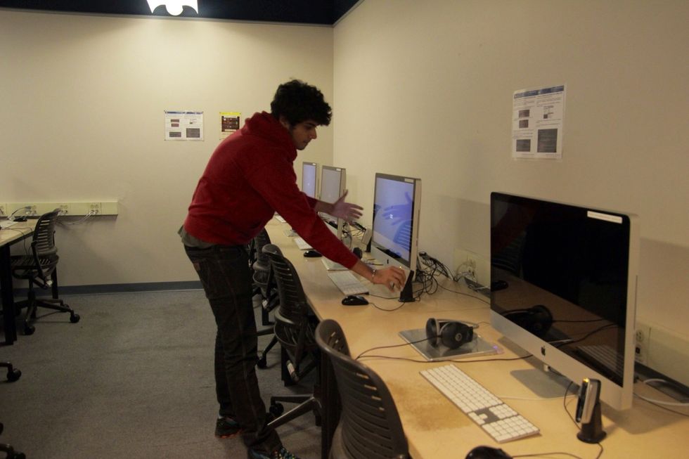 Complete rounds before your shift ends in order to prepare the clusters for the next morning. Readjust mice, monitors, keyboards, and any other pertinent hardware. Throw out any leftover trash.