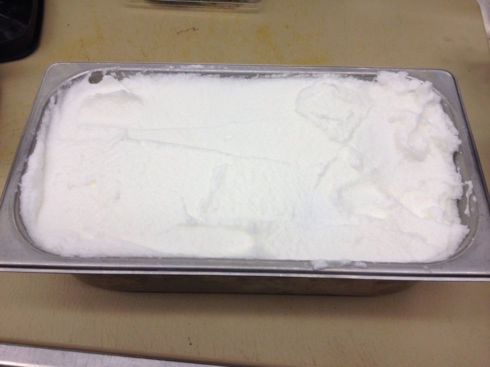 Completely cover with the remaining egg whites.