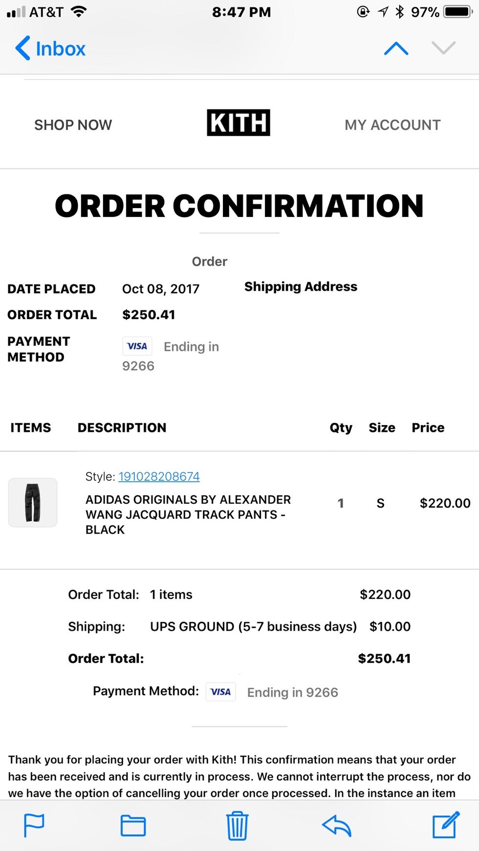 Compre la ropa por accidente.