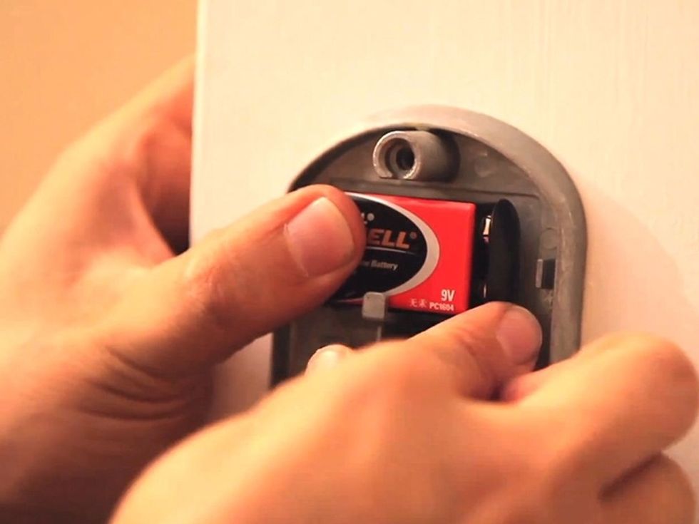 Connect the wiring to the battery terminal, then connect the battery.