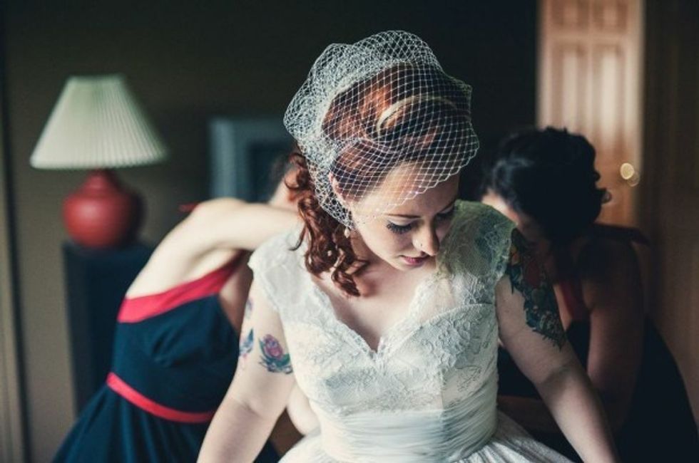 Consult A Bride: Having a word with the bride will help you focus more on the important aspects. So, it is always a good idea to ask the bride beforehand about her requirements for the photo shoot.