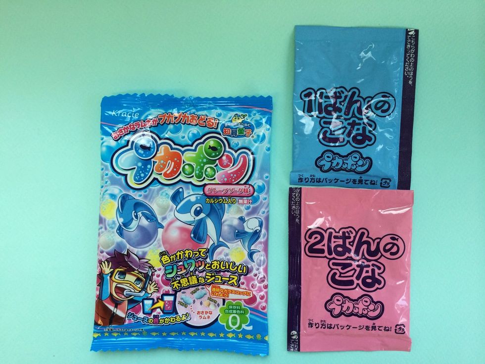 Contents:BLUE Pack #1 Base Drink Mix --PINK Pack #2 Color Changer /Activator/carbonation