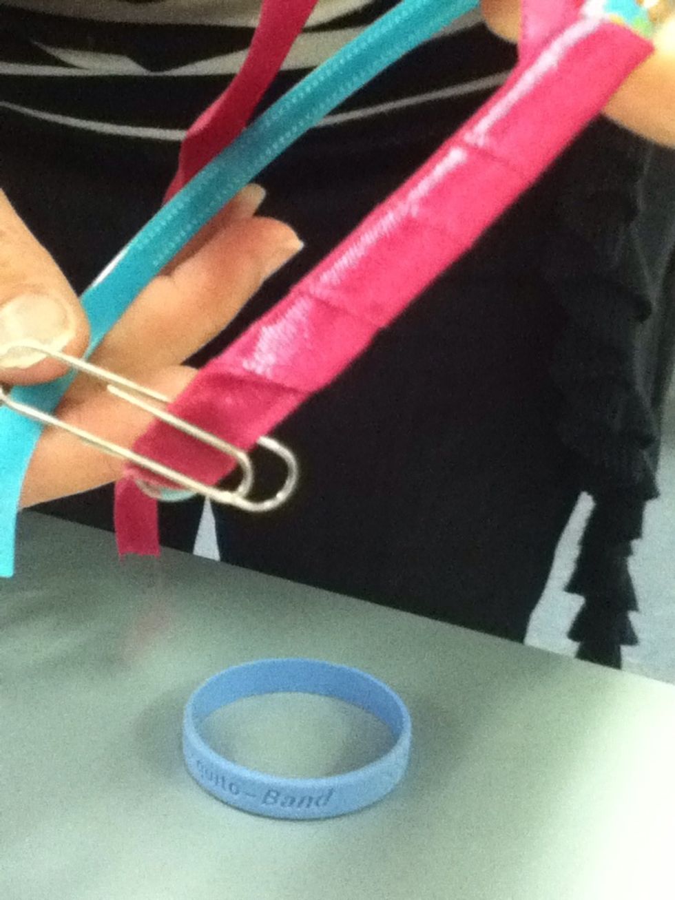 Continue wrapping ribbon