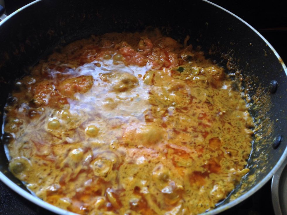 Cook for 15 min in medium flame...then add pur\u00e9e and cook for another 5-10 min.