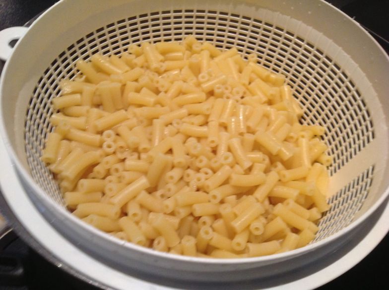 How To Cook Macaroni Bolognese B C Guides