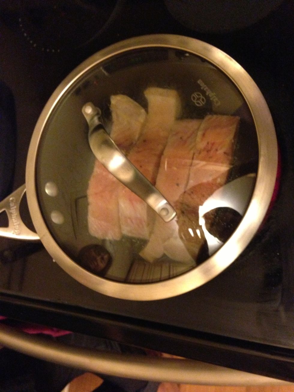 Cook salmon on medium heat with a little more oil then used to cook the shrimp and green beans. Turn down heat after a couple of min