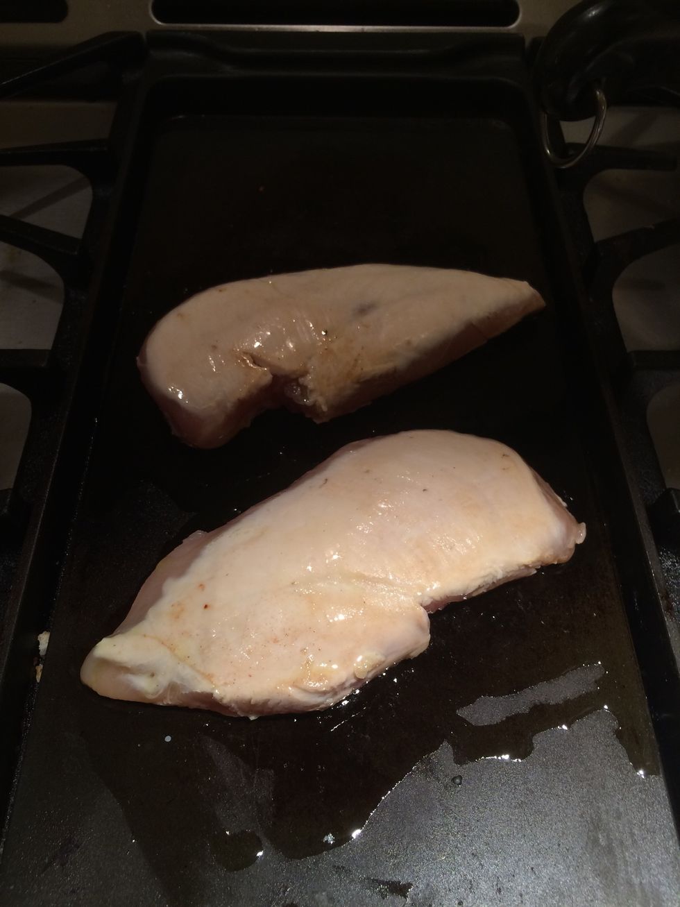 Cook the chicken. (I grilled mine but you can also boil it)