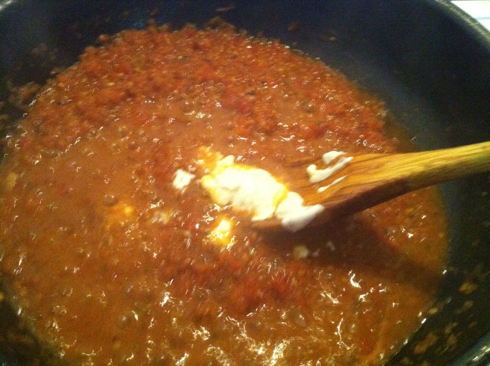 Cook well. A layer of oil will emerge.