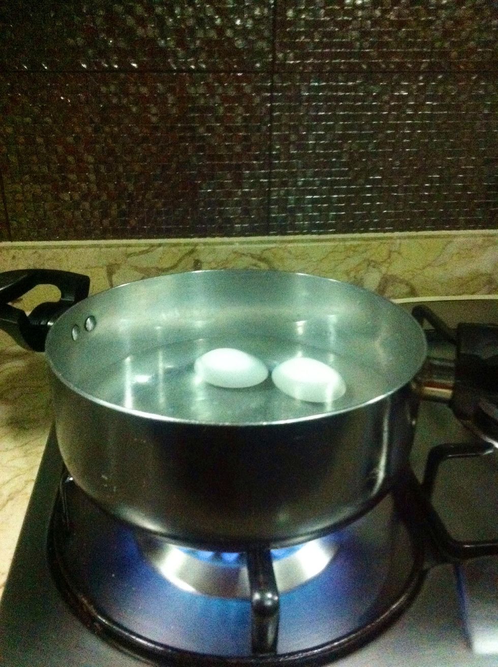 Cook your egg as usuall \u064a\u0641\u0648\u062d \u0627\u0644\u0628\u064a\u0636 \u0639\u0644\u0649 \u0627\u0644\u0637\u0631\u064a\u0642\u0629 \u0627\u0644\u0645\u0639\u062a\u0627\u062f\u0647