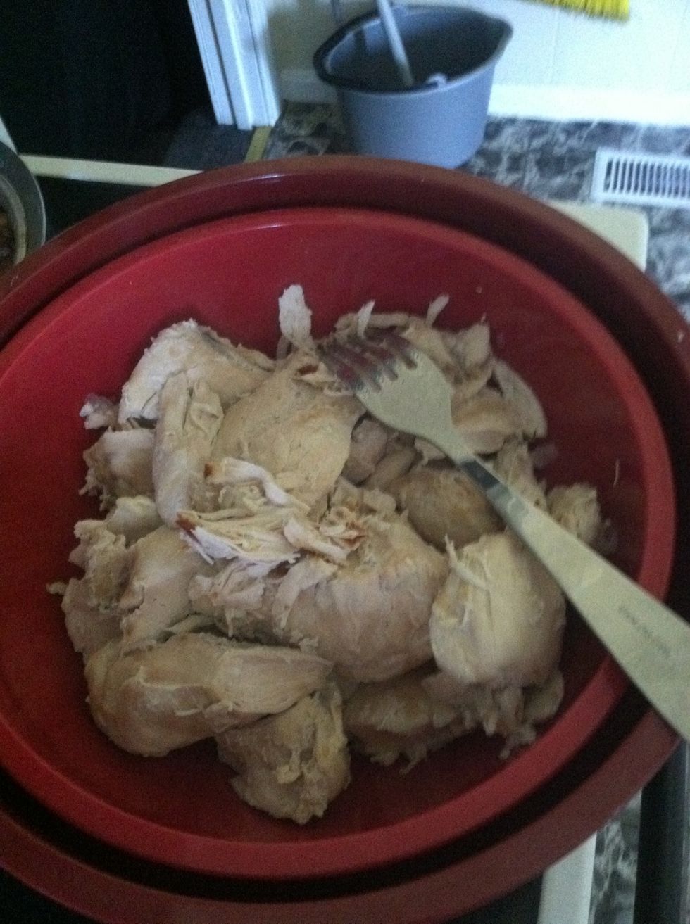 Cool chicken, cool, and shred (Hint: Filing can be anything that you want)\ud83c\udf57