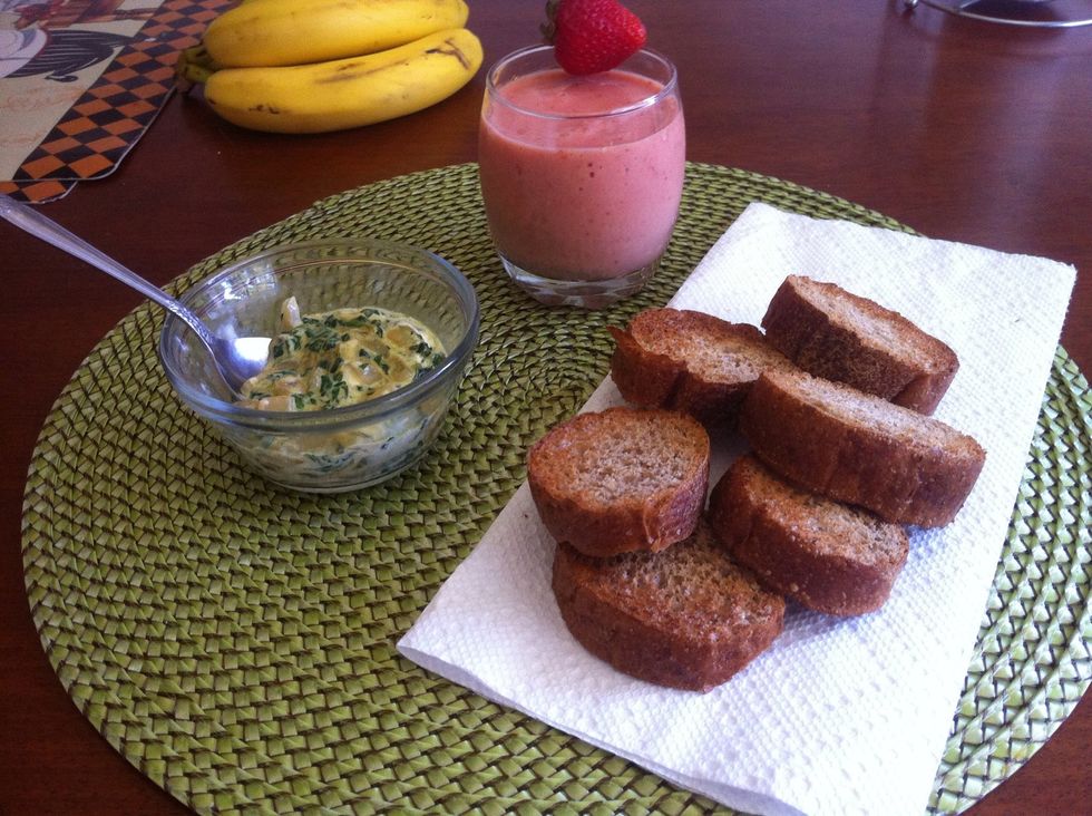 Could be serve with breakfast, lunch, dinner or at anytime. I had it for breakfast this morning.