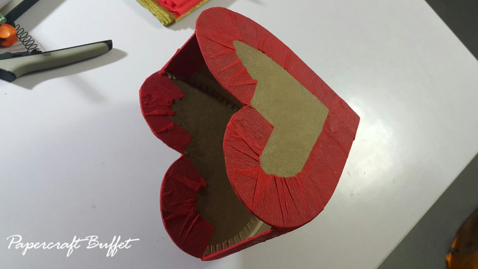 Cover all the outside edges with crate paper.