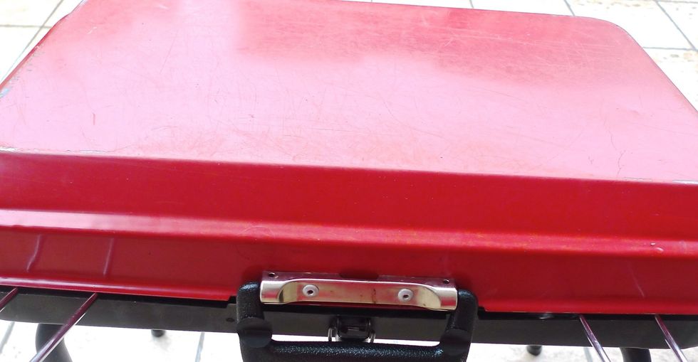 Cover and continue grilling for another 6 minutes or until the salmon fillets are completely cooked.