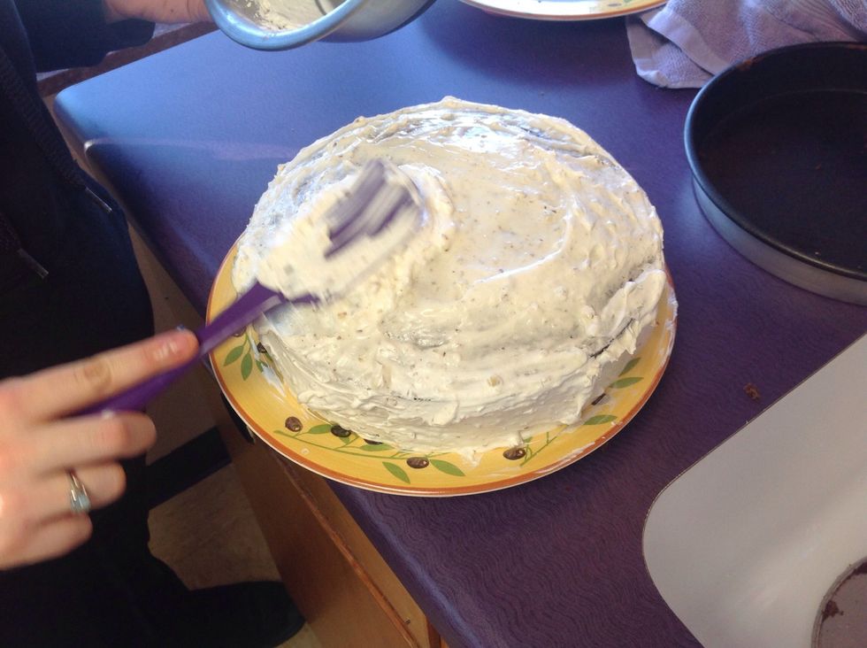 Cover entire cake in the rest of the icing
