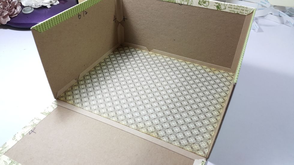Cover the inside floor with pattern paper of 4"x8"