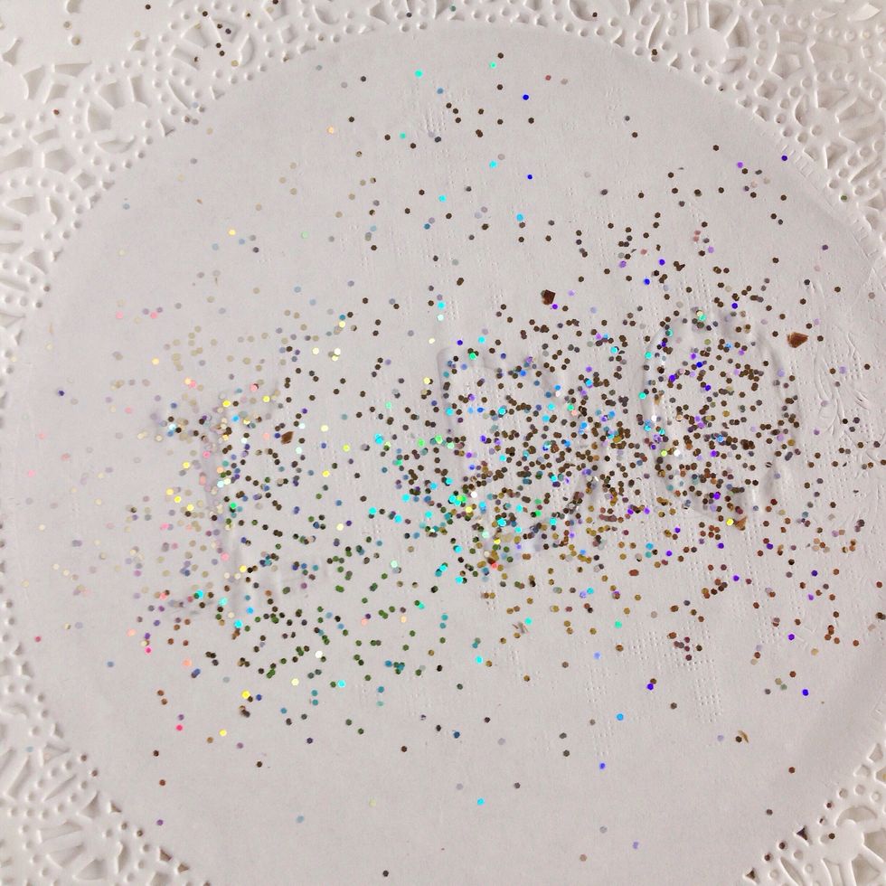 Cover the Mod Podge with glitter!