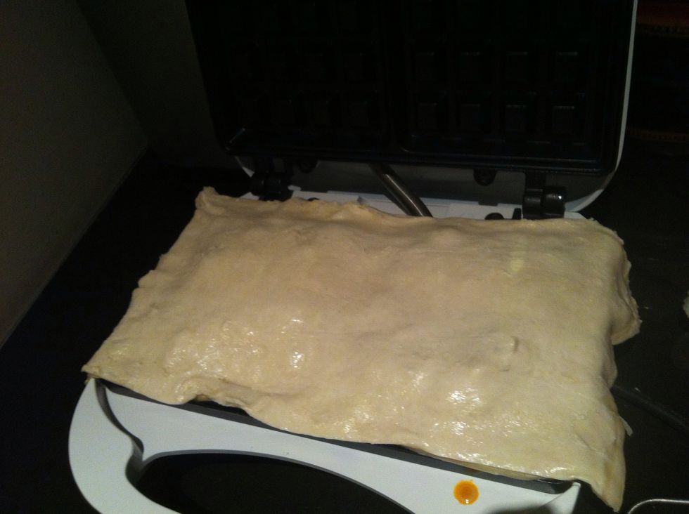Cover with anothe puff pastry and snap it down and waittt keep checking on them
