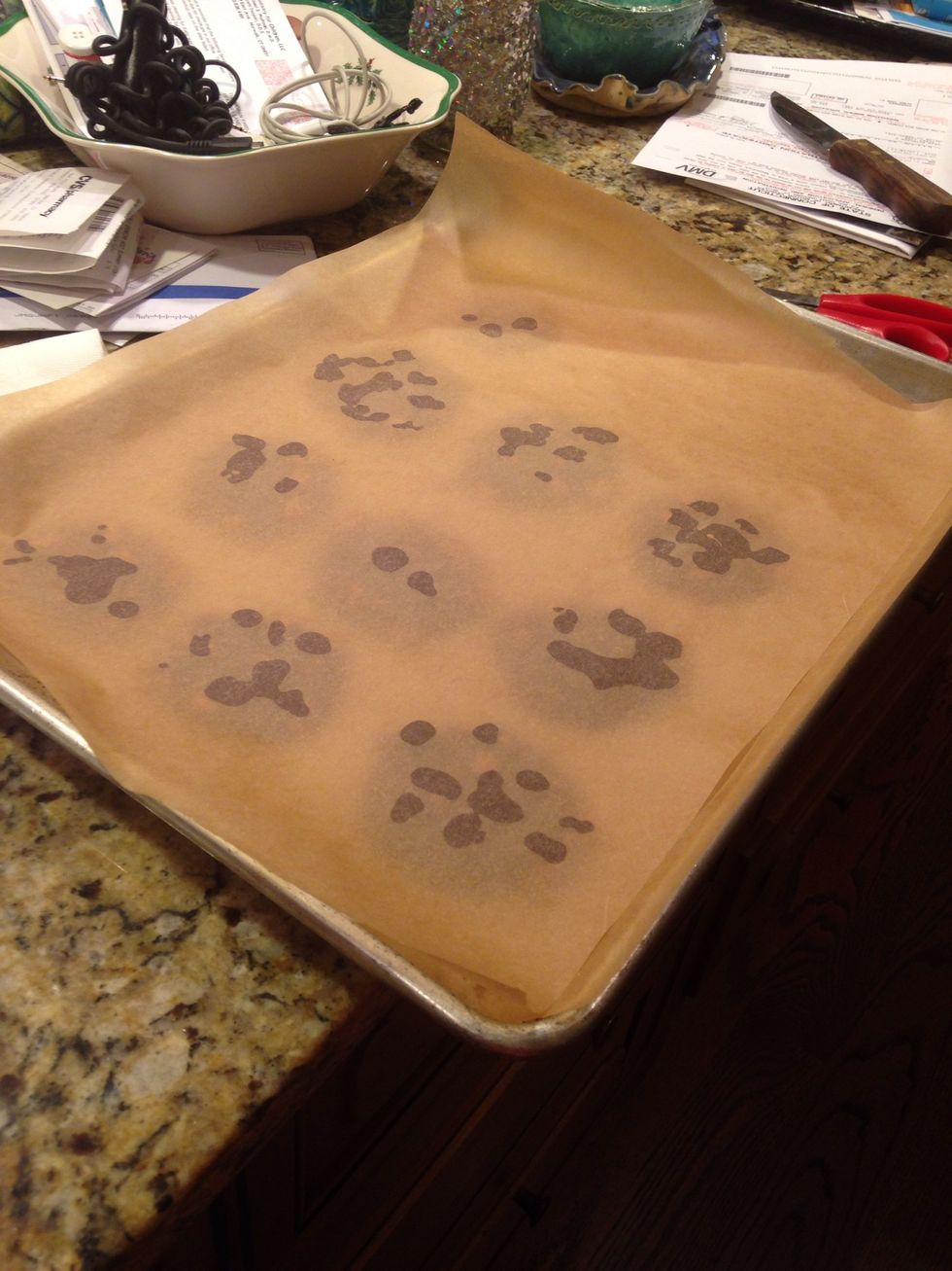 Cover with another layer of wax paper and let sit overnight.