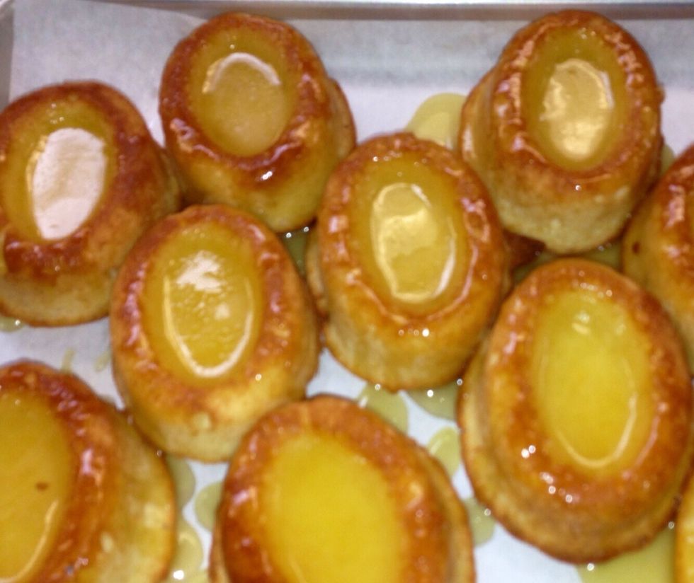 Cover with orange caramel