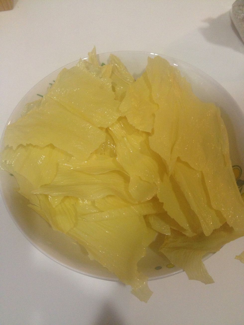 Crack in big chunk of pieces.