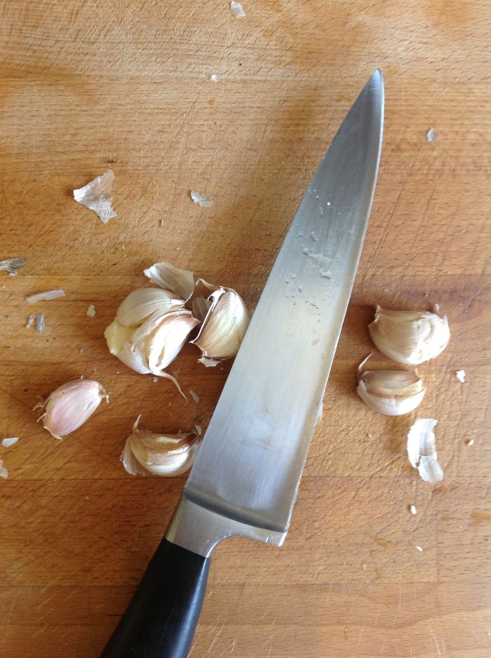 Cracked garlic