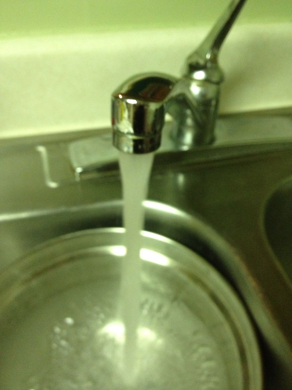 Create a cool water bath.