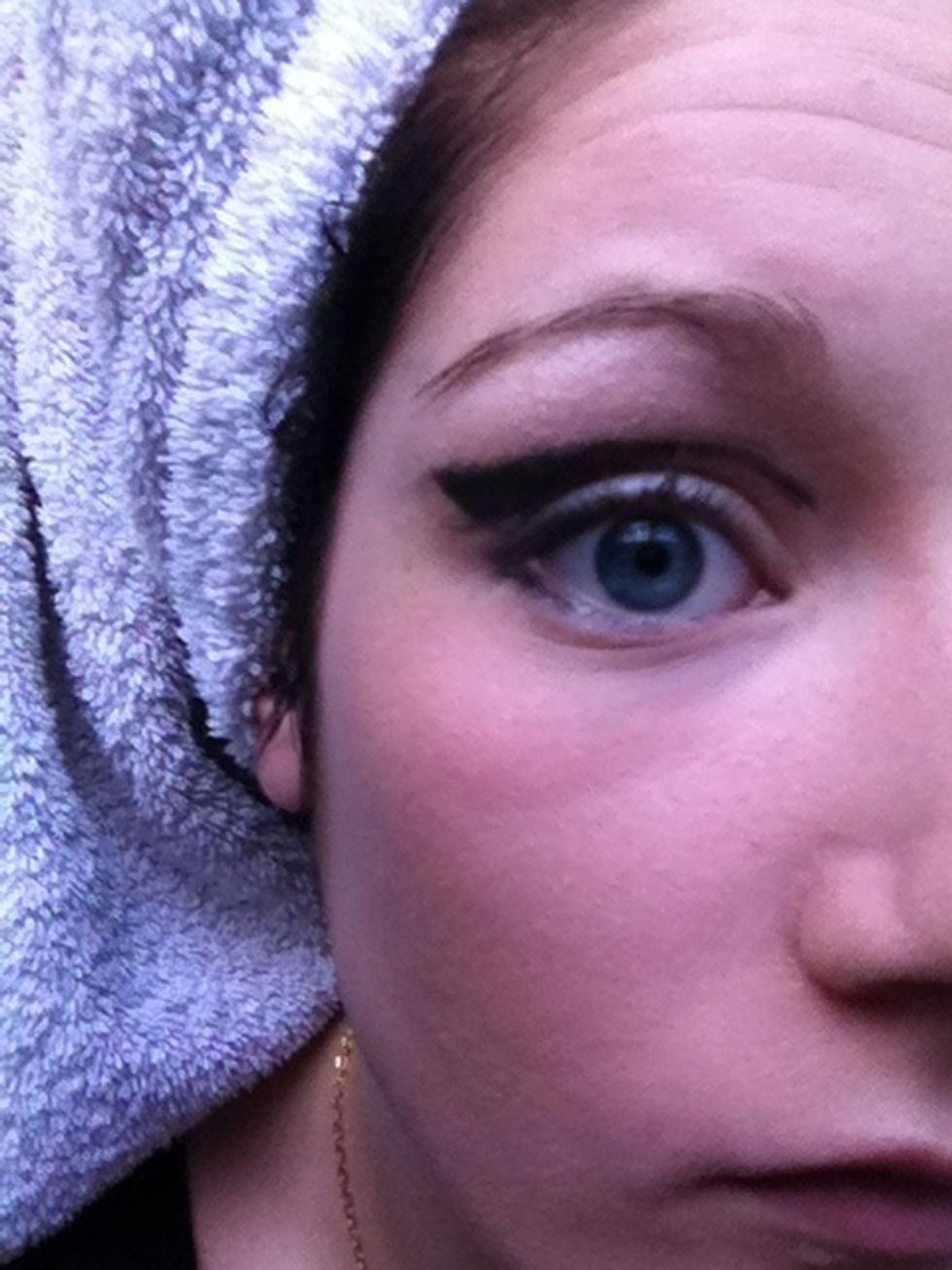 Create the banana flick as shown above, triangle show reach just past line were eyebrow ends and go above the line of the corner of the eye