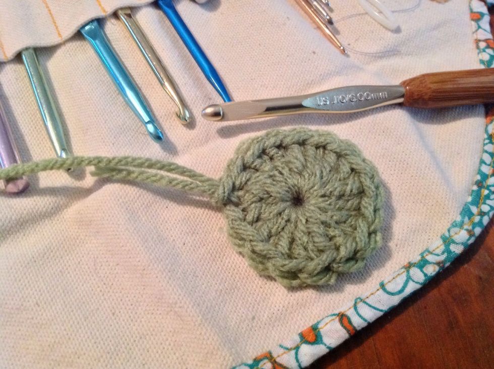 Crochet a ring of 16 dc.