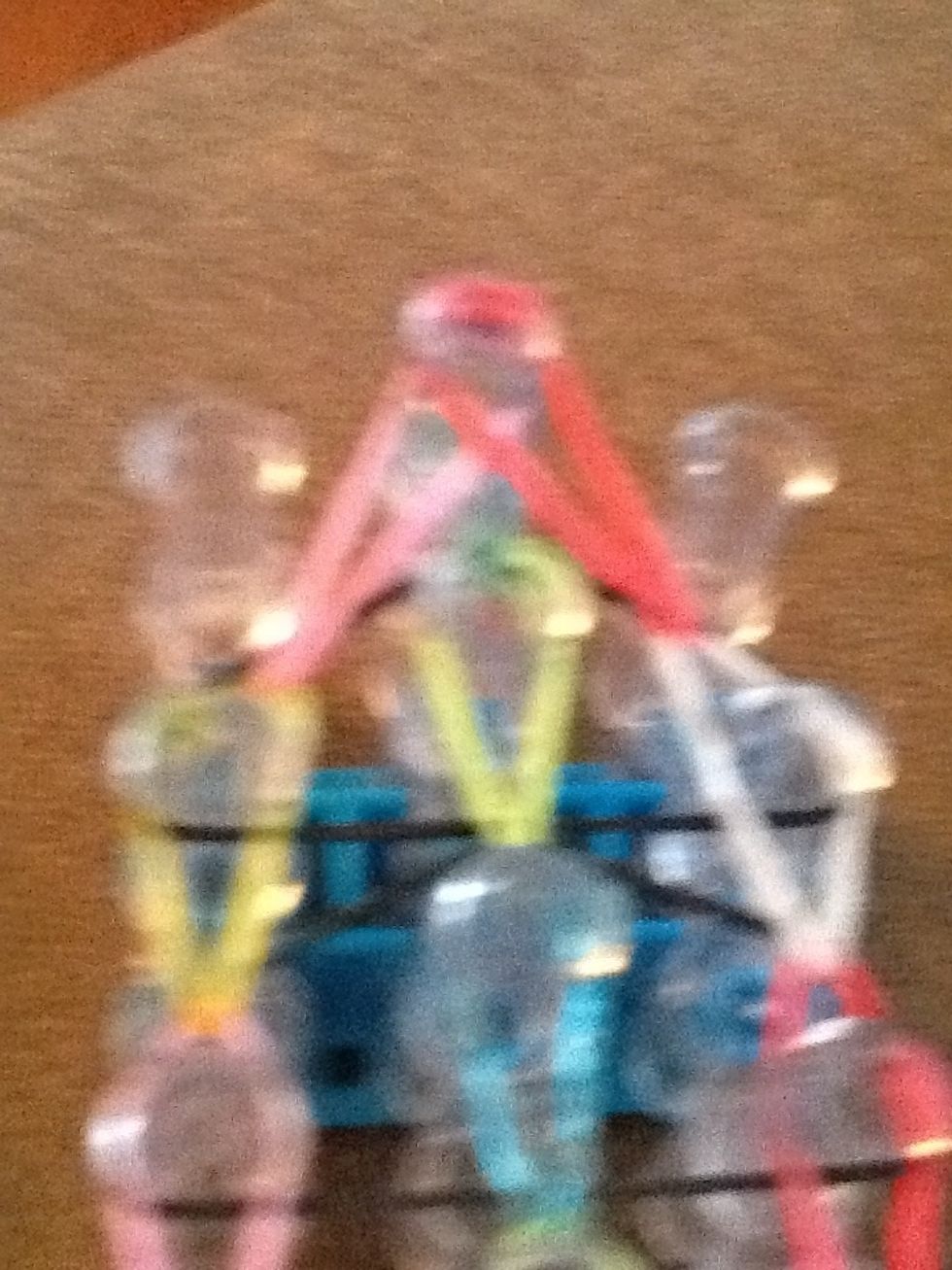 Cross the two on the end to the middle like in the picture