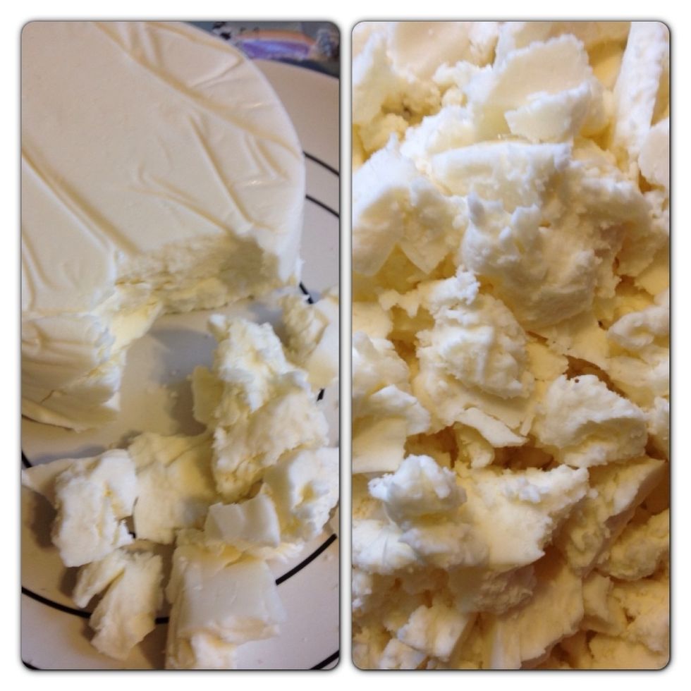Crumble "Queso Fresco" or "Asadero" Mexican cheese into smaller pieces. \u00bfNo tienes queso Mexicano? No problema. You can use mozzarella or any other creamy cheese that melts well.