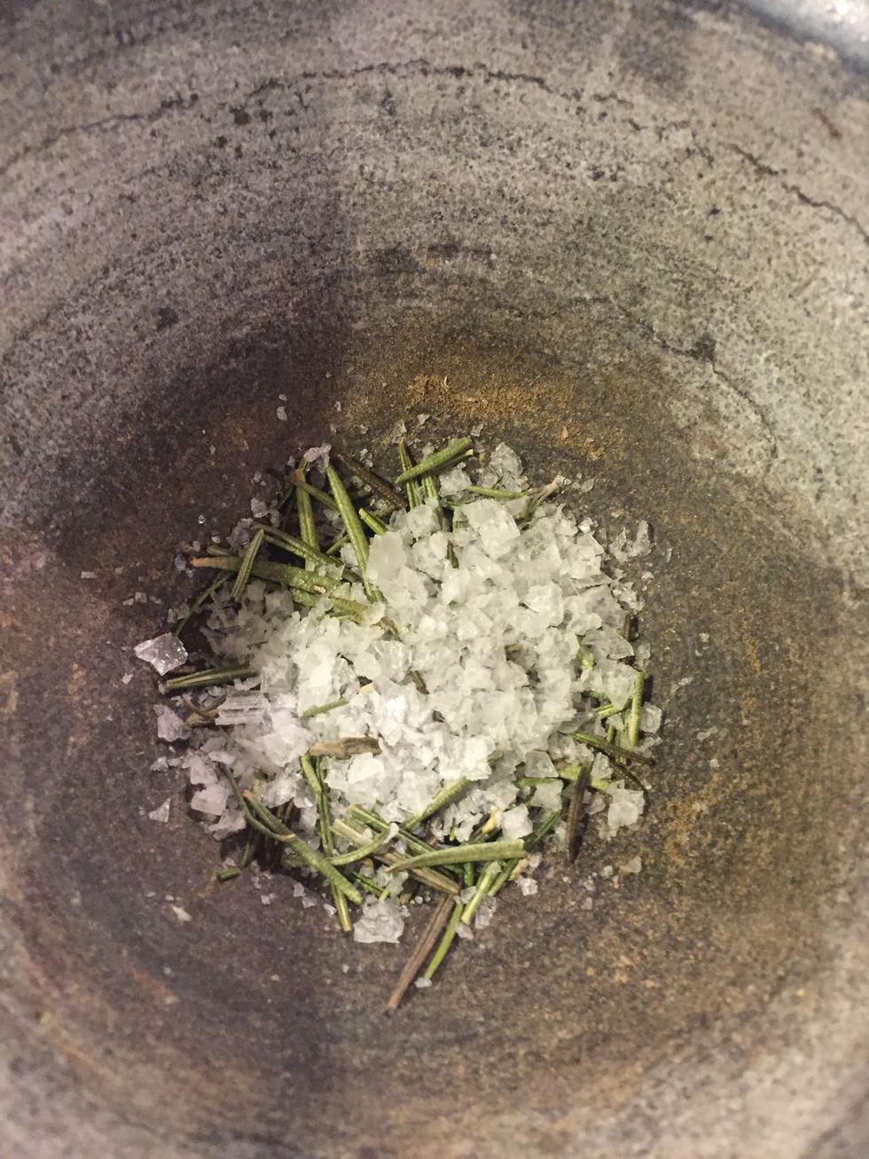 Crush the salt and peper with rosemary