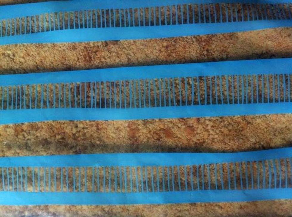 Crush them! Fine sand