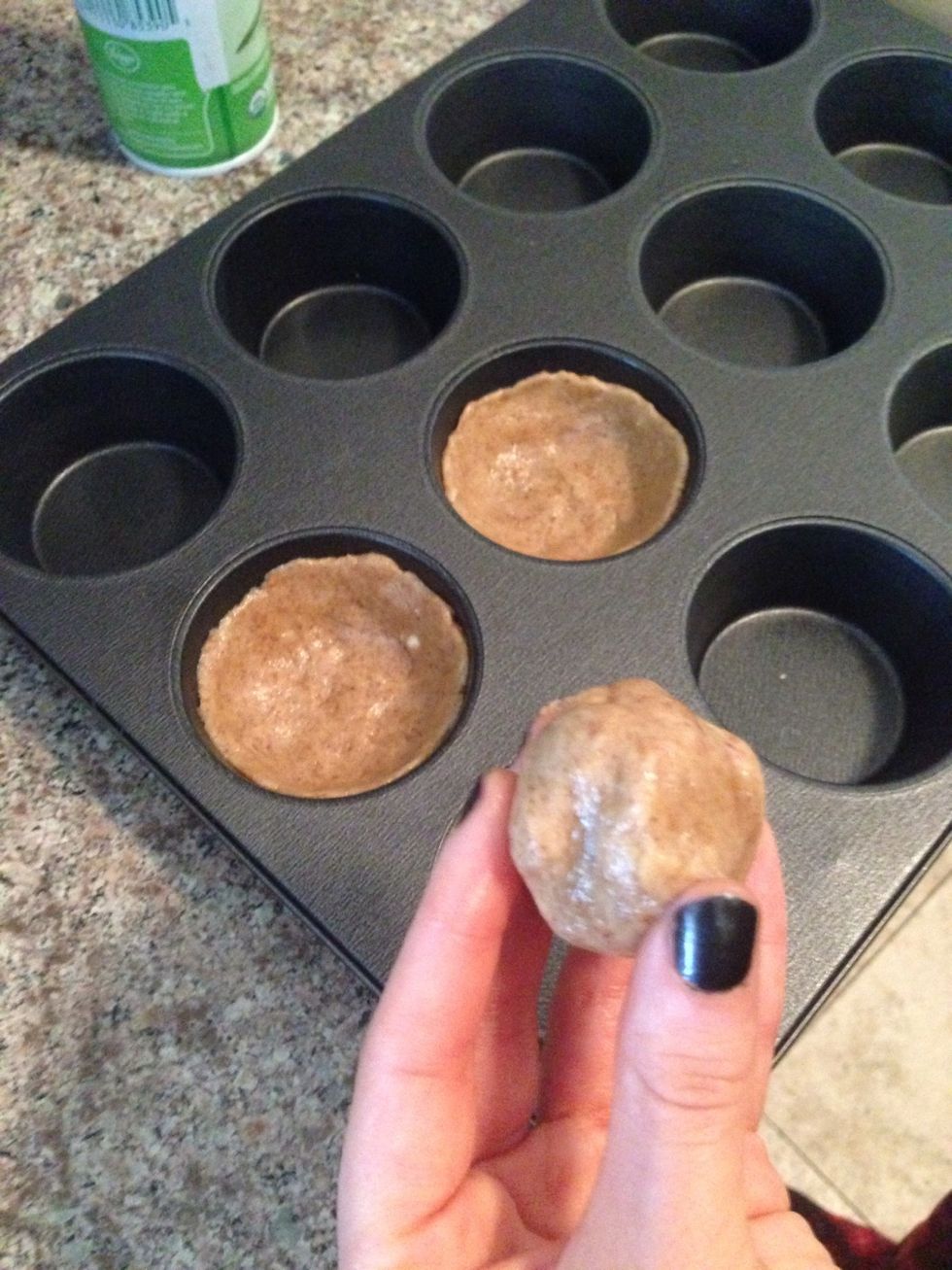 CRUST: knead your crust mixture and separate it into six balls