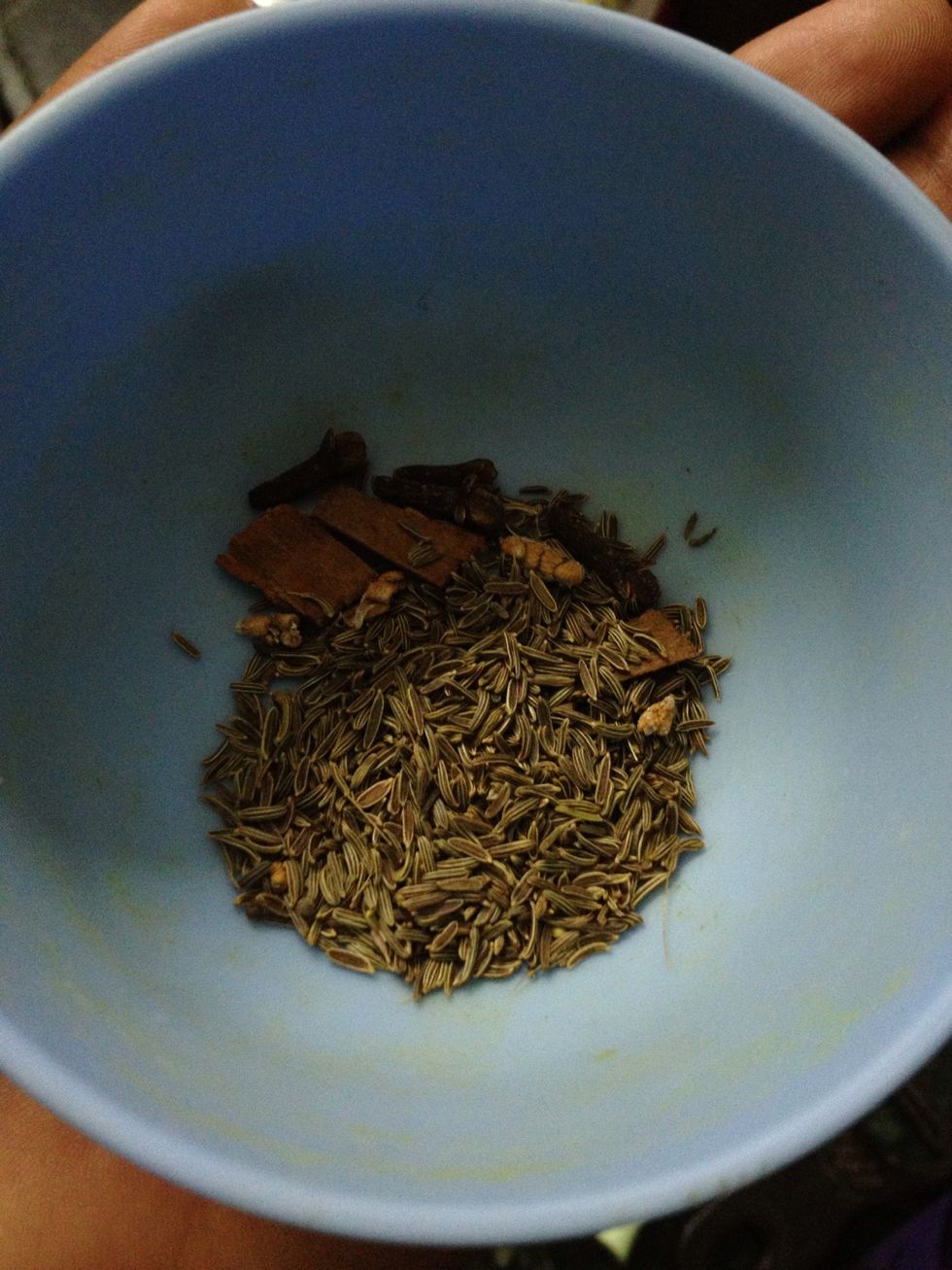 Cumin seeds, cloves, cardamom, Indian bay leaf..