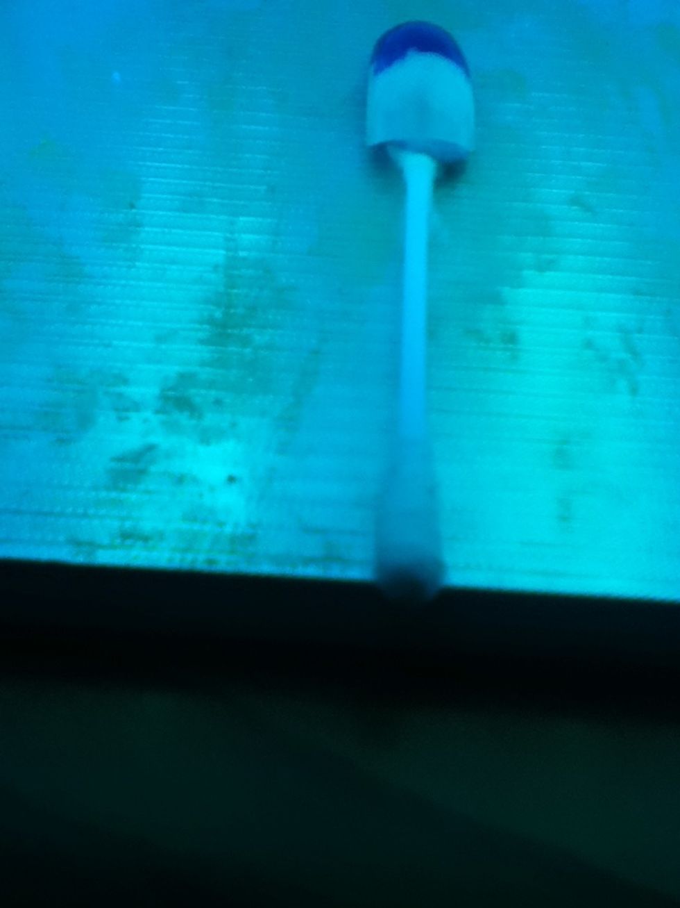 cure for 2 minutes in your lamp