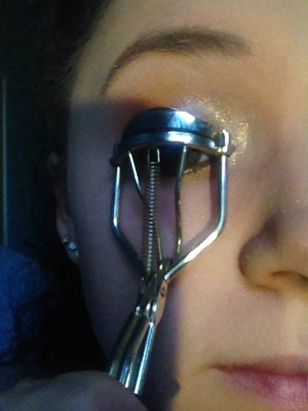 Curl lashes.