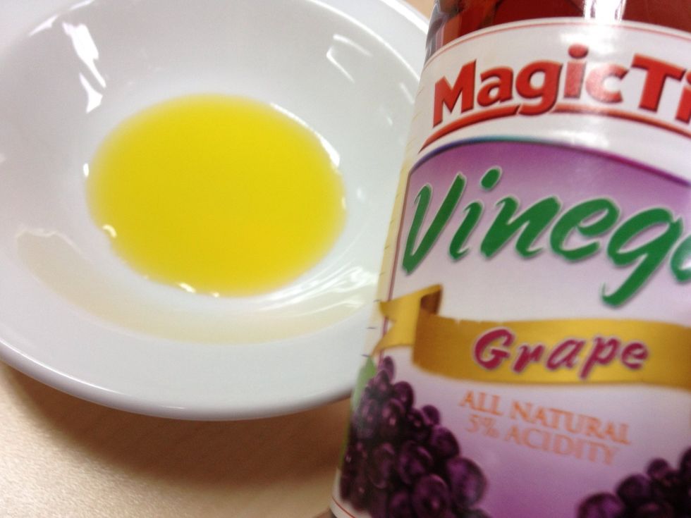 Currently I use grape vinegar but again, it could be subtitute with any vinegar you like. Cider is good for fruity vinaigrette, or my fave: balsamic. For asian-flavor, you can use rice vinegar