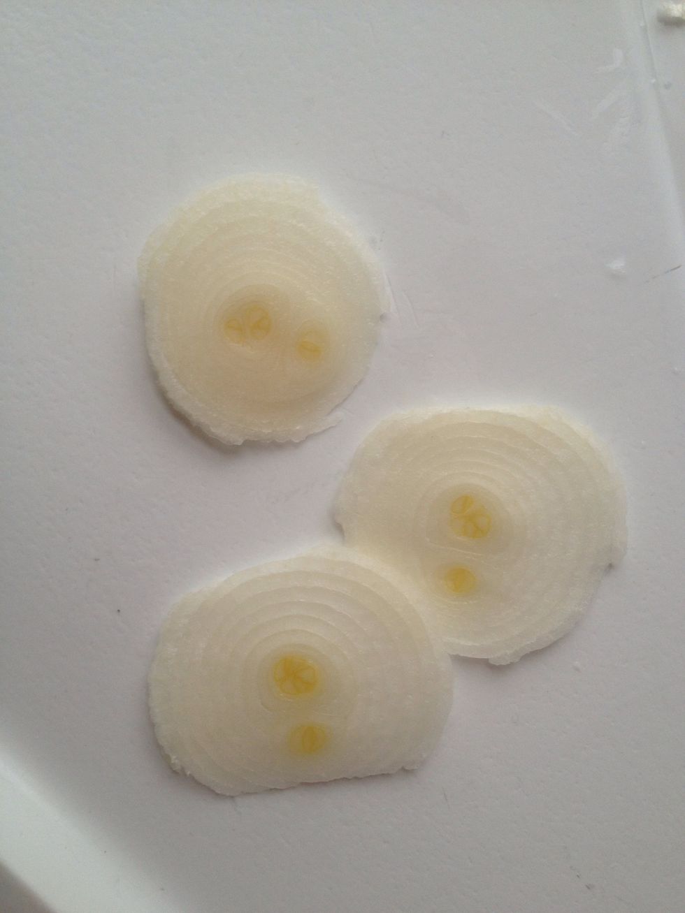 Cut 3 slices of onion