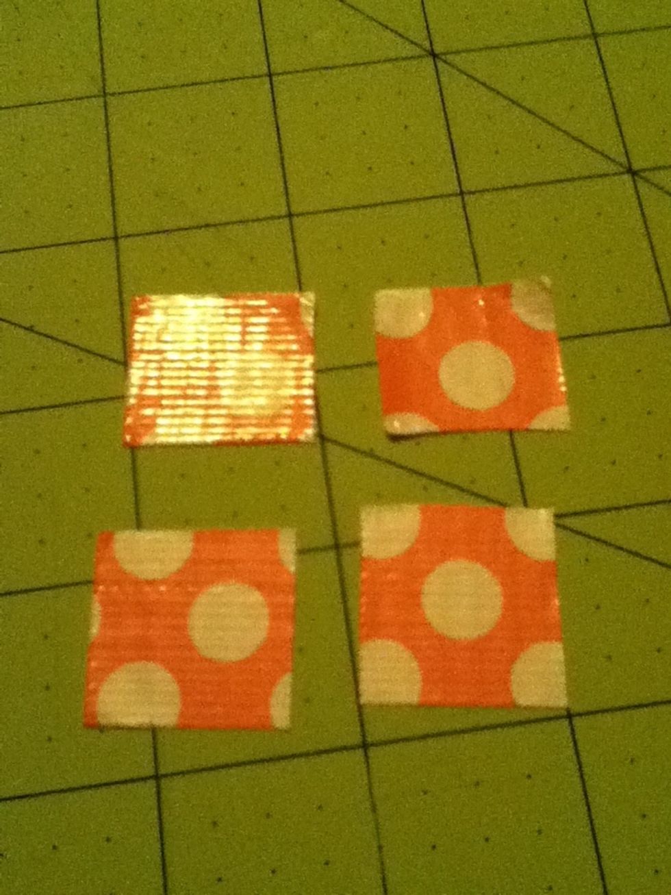 Cut 4 1 by 1 inch pieces of duct tape (the same colour as your stem)
