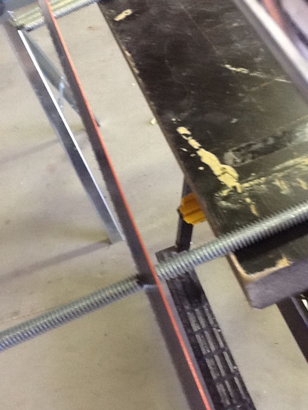 Cut 6ft rods into 2ft rods with hacksaw