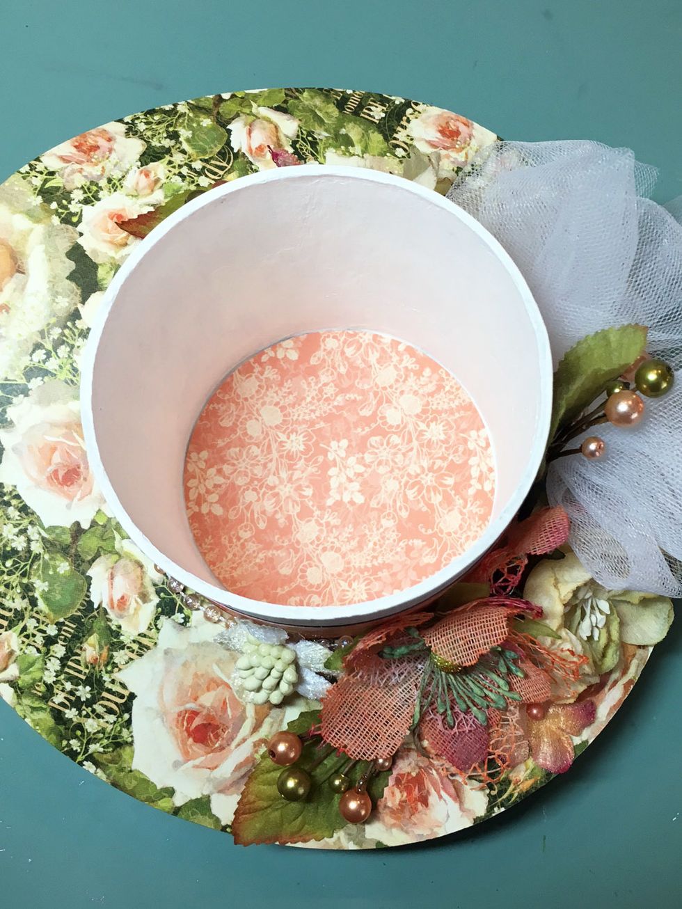 Cut a 3 1/2" circle for the inside bottom of the box and glue. (I added the inside papers after I had attached the brim but better to do it before attaching the brim!)