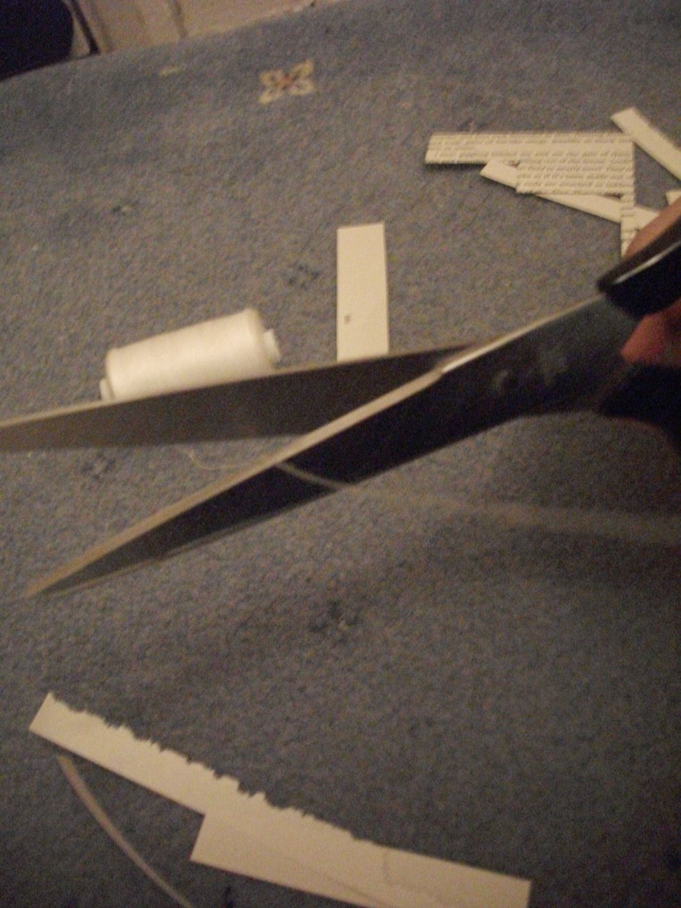 Cut a bit of thread, I would do half the length of your forearm - but the length really doesn't matter. Just if the thread is longer, it is easier to work with and less fiddly.