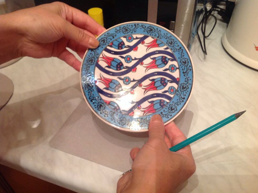 Cut a picture or ornament for the tablet.